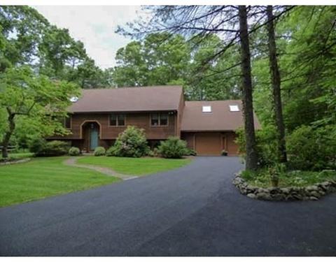 153 Balcom St, Mansfield, MA 02048 photo 2