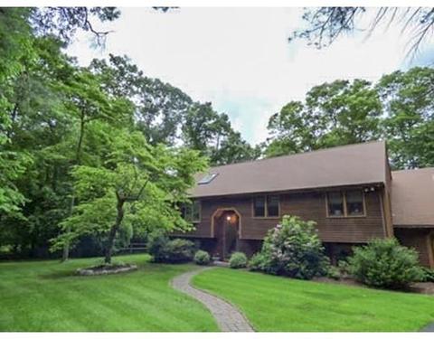 153 Balcom St, Mansfield, MA 02048 photo 3