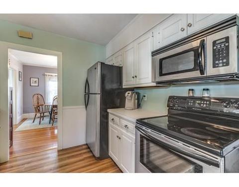 19 Ames St, Beverly, MA 01915 photo 13