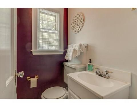 100 Mayflower Rd, Needham, MA 02492 photo 17