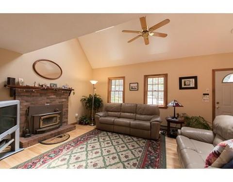 3 Skiff Ln, Wareham, MA 02571 photo 4