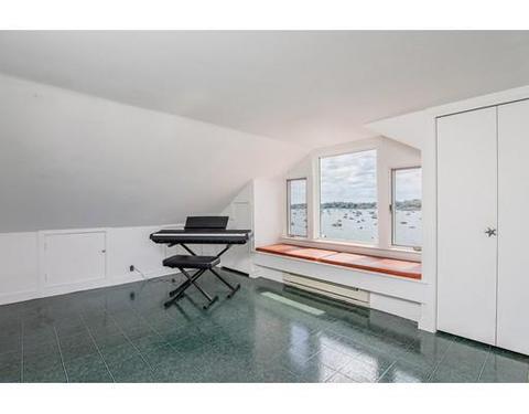 18 Gregory St, Marblehead, MA 01945 photo 16