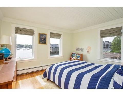 18 Gregory St, Marblehead, MA 01945 photo 10