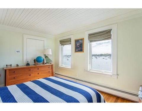 18 Gregory St, Marblehead, MA 01945 photo 11