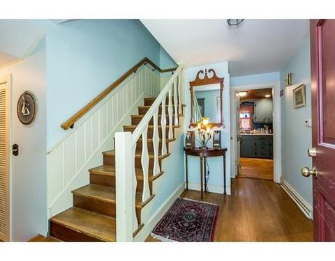 7 Forest St, Dover, MA 02030 photo 3