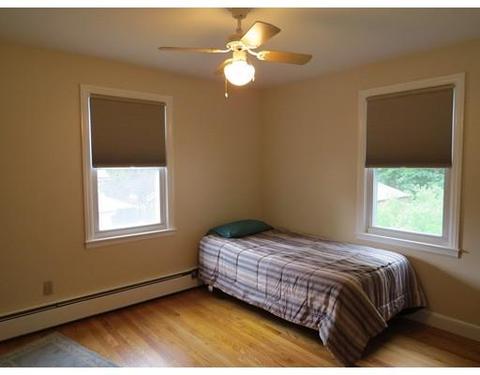 34 Eustis St, Worcester, MA 01606 photo 11