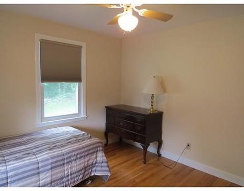 34 Eustis St, Worcester, MA 01606 photo 10