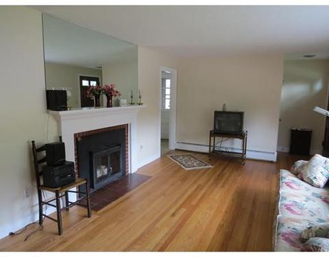 34 Eustis St, Worcester, MA 01606 photo 5