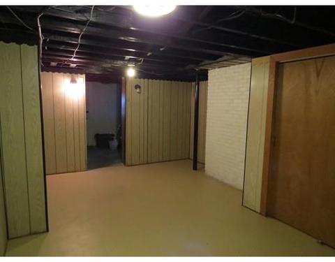34 Eustis St, Worcester, MA 01606 photo 14