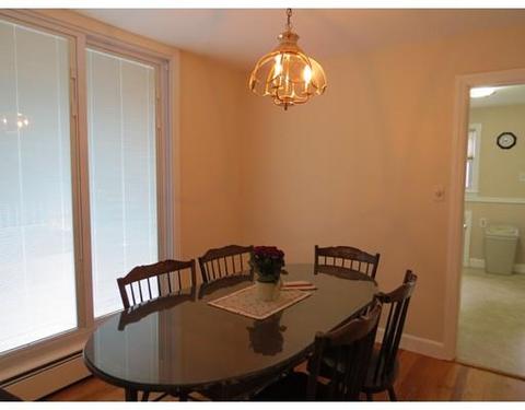 34 Eustis St, Worcester, MA 01606 photo 3