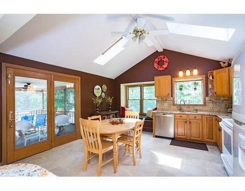 55 Asylum St, Mendon, MA 01756 photo 11
