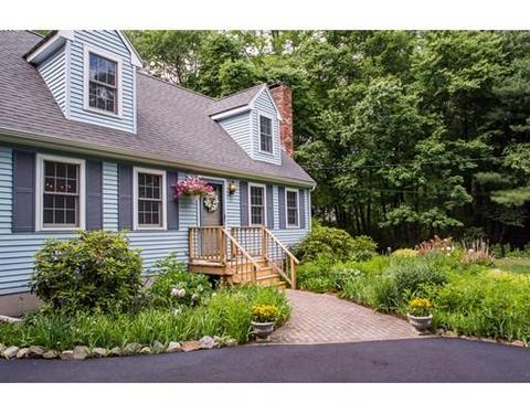 55 Asylum St, Mendon, MA 01756 photo 3