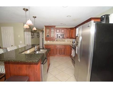 172 Casey Dr, Chicopee, MA 01020 photo 13