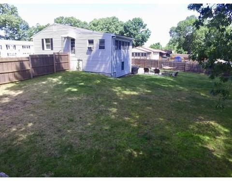 172 Casey Dr, Chicopee, MA 01020 photo 9