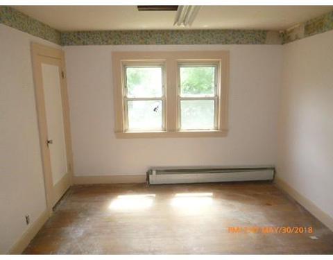 28 Trinity Ave, Worcester, MA 01605 photo 7