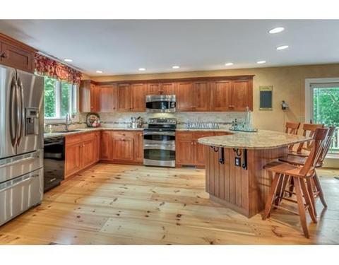 31 Parsons Ln, Reading, MA 01867 photo 8