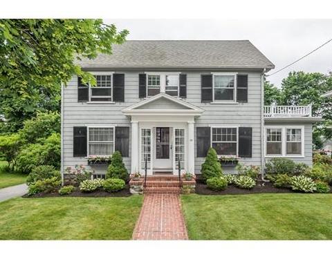 33 Dudley St, Reading, MA 01867 photo 1