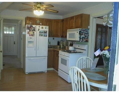 19 Everett St, Stoneham, MA 02180 photo 7