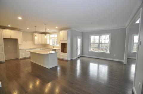 8 Carole Way, Danvers, MA 01923 photo 6