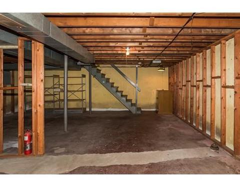 132 Jerilis Dr, Springfield, MA 01119 photo 26