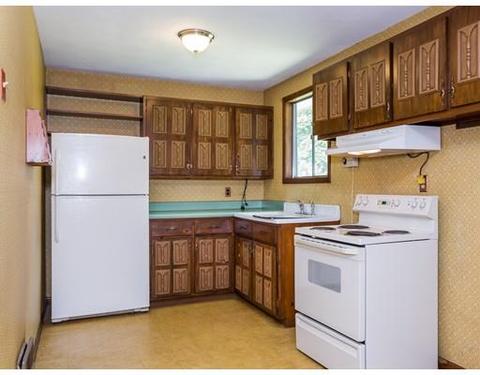 132 Jerilis Dr, Springfield, MA 01119 photo 11