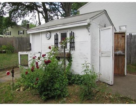 48 Ivanhoe St, Springfield, MA 01109 photo 6