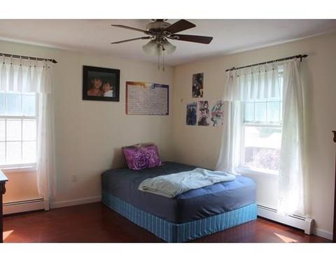 19 Seattle St, Worcester, MA 01605 photo 13