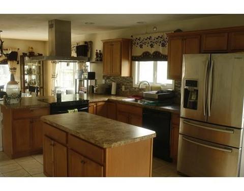 19 Seattle St, Worcester, MA 01605 photo 9