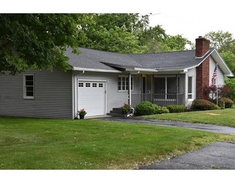 55 Highland St, Webster, MA 01570 photo 1