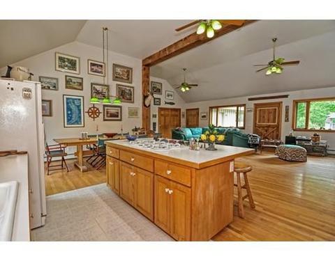 80 Quarry St, Gloucester, MA 01930 photo 9
