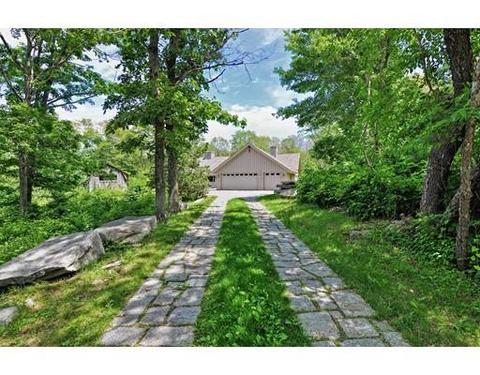 80 Quarry St, Gloucester, MA 01930 photo 2