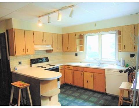 22 Perryville Rd, Webster, MA 01570 photo 8