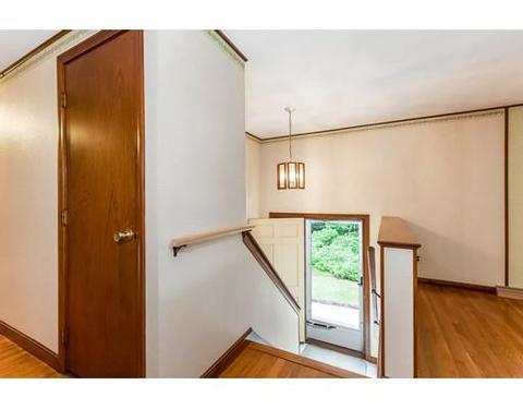 3 Lois Dr, Walpole, MA 02081 photo 2