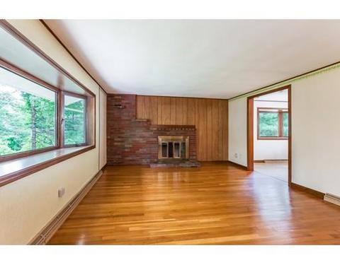 3 Lois Dr, Walpole, MA 02081 photo 3