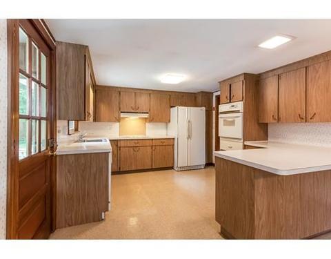 3 Lois Dr, Walpole, MA 02081 photo 10