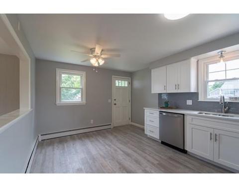 217 Field St, Fall River, MA 02721 photo 4