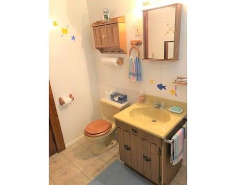 84 Summer St, Athol, MA 01331 photo 9