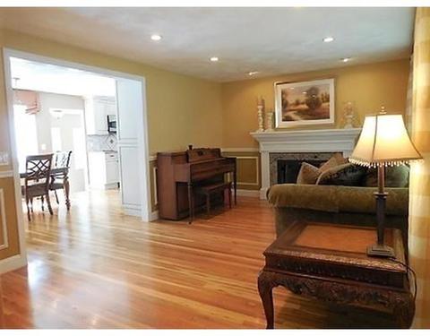 11 Drury Ln, Danvers, MA 01923 photo 8