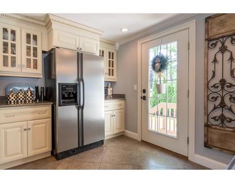 86 Carolan Ave, Hampton, NH 03842 photo 8