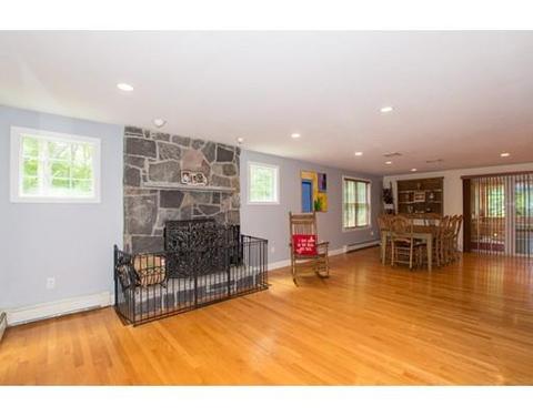49 Fox St, Mansfield, MA 02048 photo 12