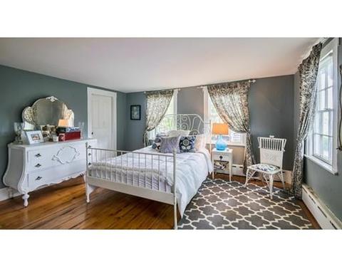 4 Selman St, Marblehead, MA 01945 photo 13