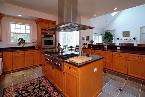 121 Peppercorn Ln, Cotuit, MA 02635 photo 5