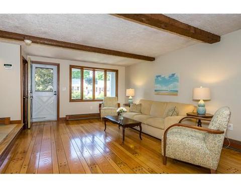 1 Cape Cod Cir, Canton, MA 02021 photo 9