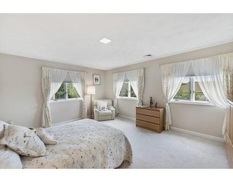 4 Yolande Rd, Marblehead, MA 01945 photo 19