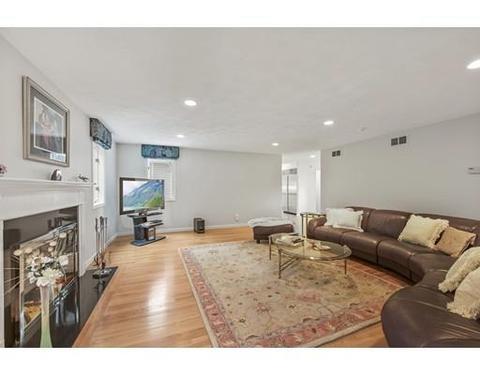 4 Yolande Rd, Marblehead, MA 01945 photo 13