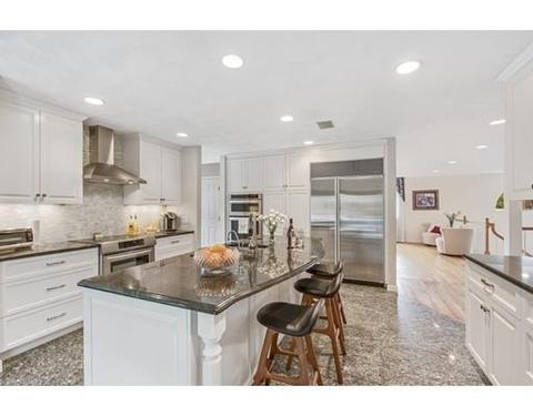 4 Yolande Rd, Marblehead, MA 01945 photo 8