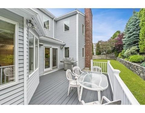 4 Yolande Rd, Marblehead, MA 01945 photo 9