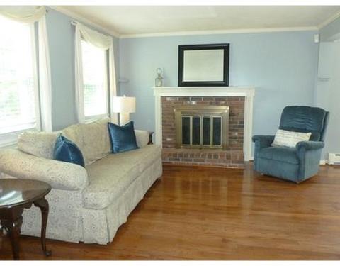 2 Conlyn Ave, Franklin, MA 02038 photo 2