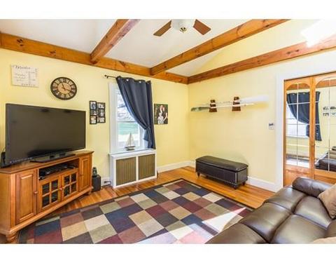 16 Wheeler St, Gloucester, MA 01930 photo 11