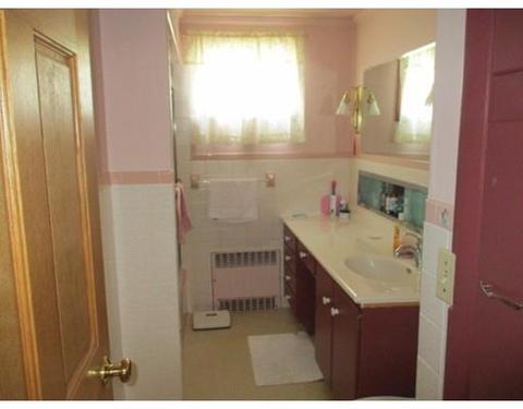 169 Providence St, Worcester, MA 01604 photo 9